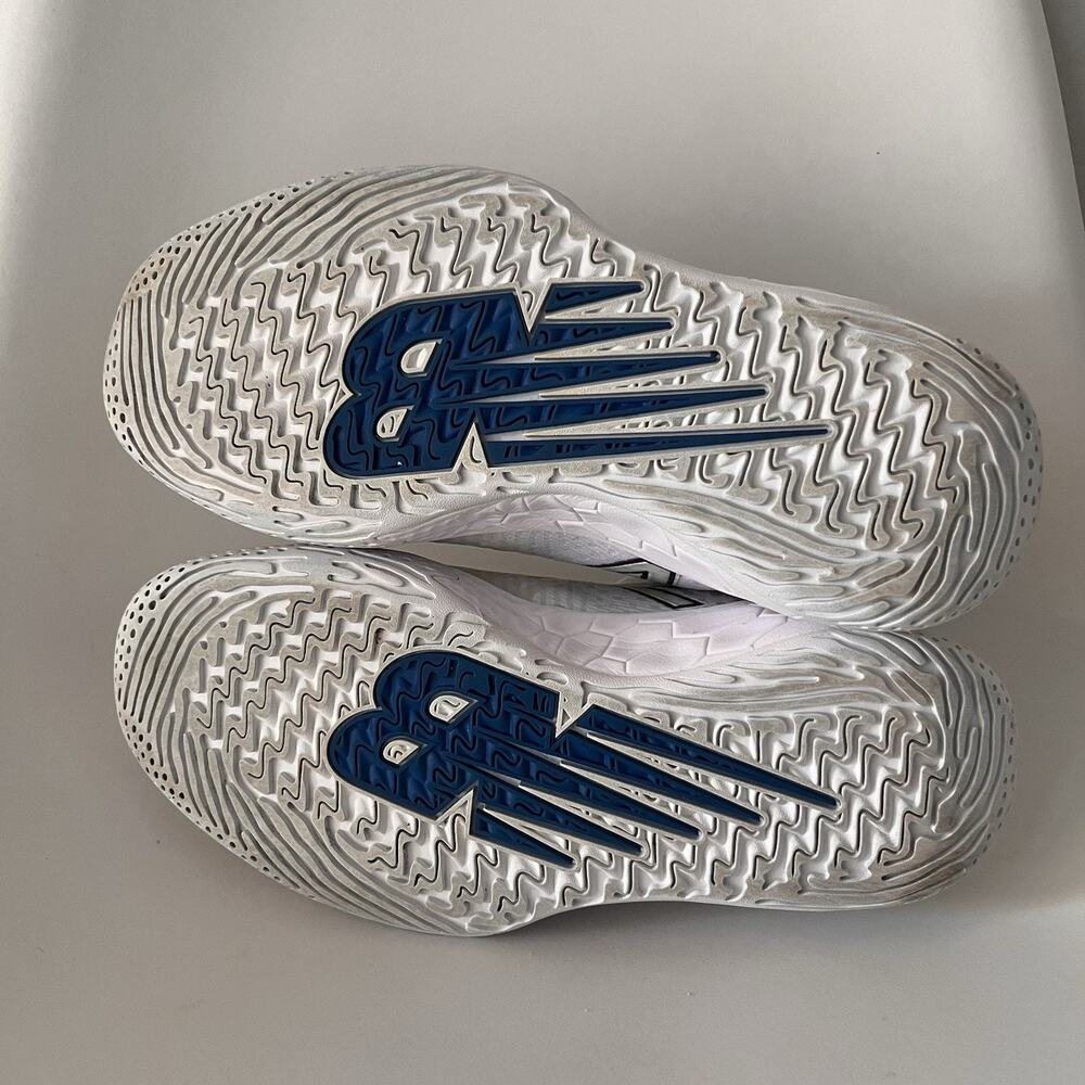 New Balance Fresh Foam Lav V2 Tennis Shoes White Blue Women's Size 7.5 B Medium - Picture 6 of 7